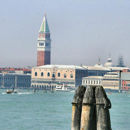 Queen House Venezia Exterior photo